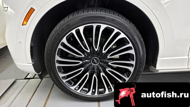 Lincoln Aviator Aviator 2nd generation 2020 года - вид 5