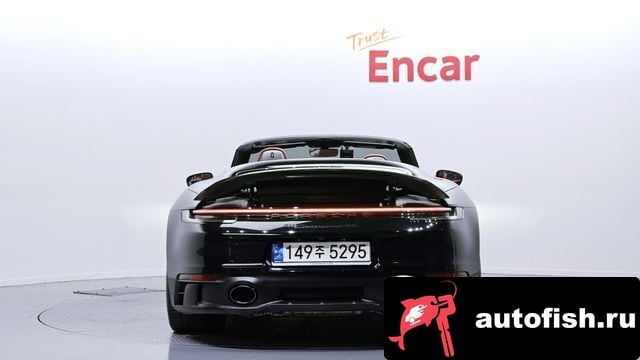 Porsche 911 911 (992) 2022 года - вид 4
