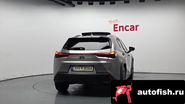 Lexus UX UX250h 2023 года - вид 4