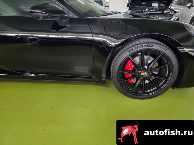 Porsche 911 911 (992) 2020 года - вид 4