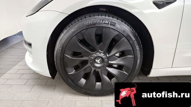 Tesla Model 3 Model 3 2021 года - вид 5