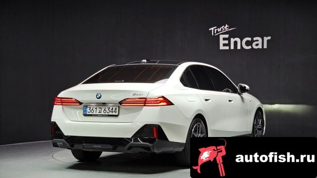 BMW 5-Series 5 Series (G60) 2024 года - вид 2