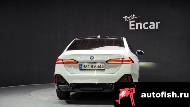 BMW 5-Series 5 Series (G60) 2024 года - вид 4