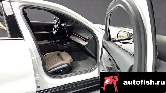 BMW 5-Series 5 Series (G60) 2024 года - вид 11