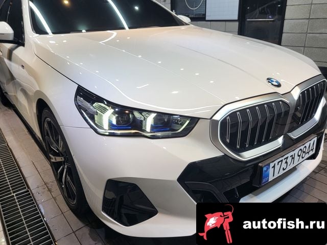 BMW 5-Series 5 Series (G30) 2024 года - вид 2