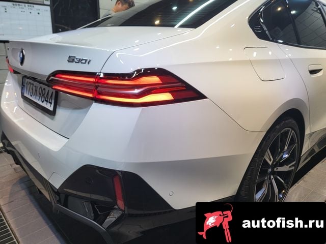 BMW 5-Series 5 Series (G30) 2024 года - вид 3