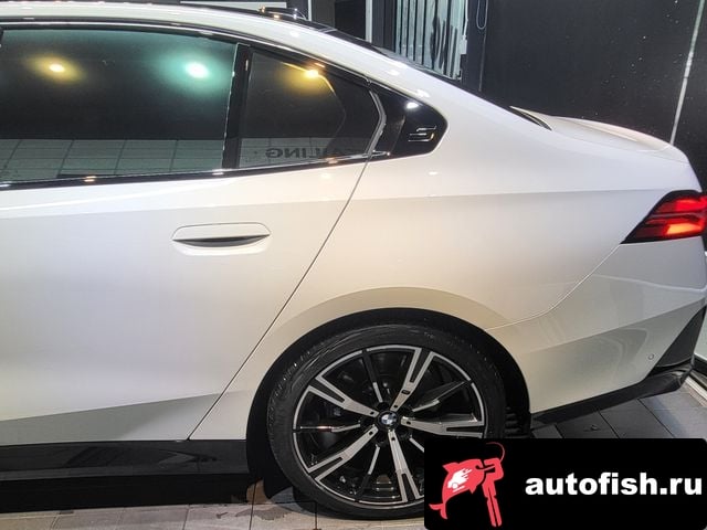 BMW 5-Series 5 Series (G30) 2024 года - вид 11