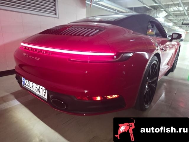 Porsche 911 911 (992) 2020 года - вид 6