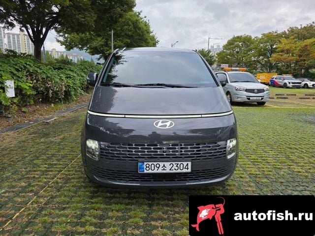 Hyundai Staria Staria 2025 года - похожие автомобили