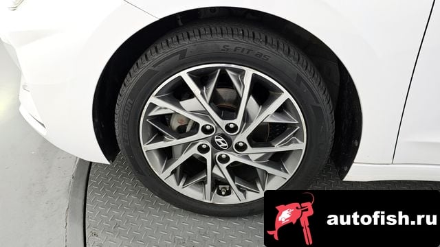 Hyundai AVANTE The New Avante AD 2018 года - вид 5