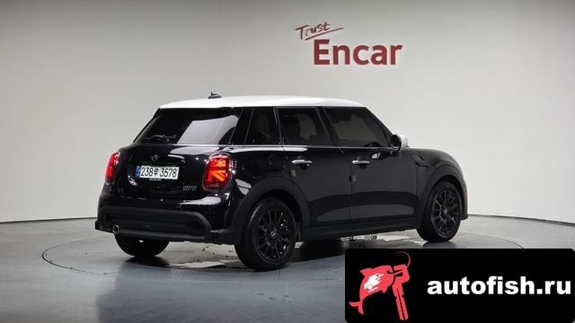 Mini Cooper Cooper 2024 года - вид 1
