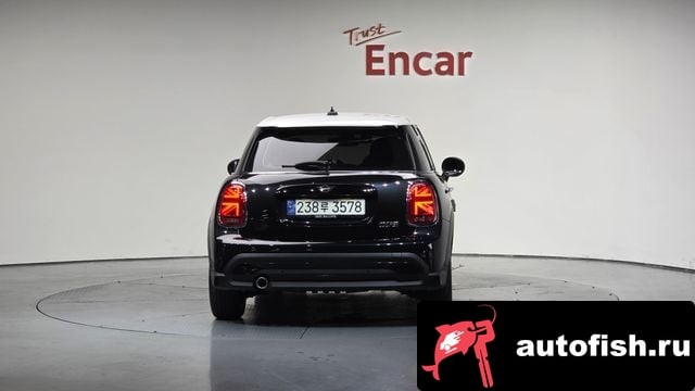 Mini Cooper Cooper 2024 года - вид 3
