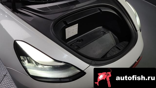 Tesla Model 3 Model 3 2020 года - вид 6