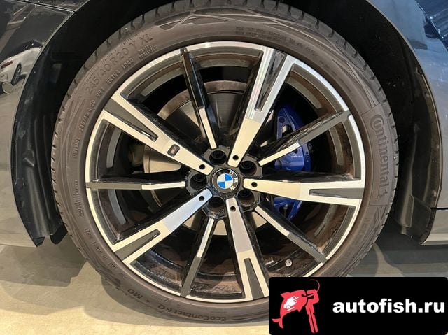 BMW 5-Series 5 Series (G60) 2025 года - вид 6