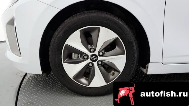 Hyundai Ioniq Ionic Electric 2018 года - вид 5