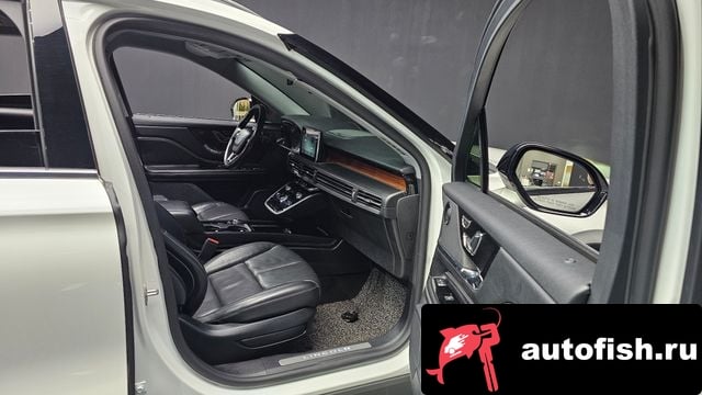 Lincoln Corsair Cosair 2020 года - похожие автомобили