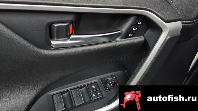 Toyota RAV4 RAV4 5th Generation 2023 года - вид 17