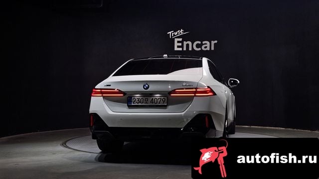 BMW 5-Series 5 Series (G60) 2025 года - вид 4