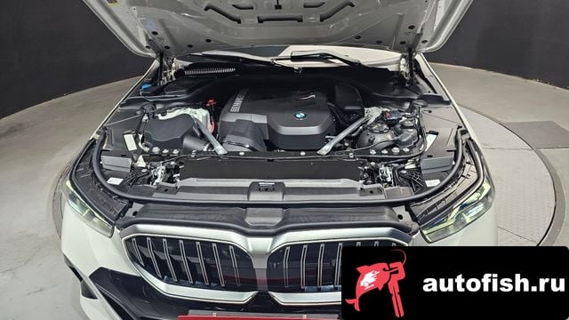 BMW 5-Series 5 Series (G60) 2025 года - вид 6
