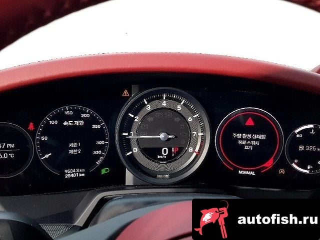 Porsche 911 911 (992) 2020 года - вид 6