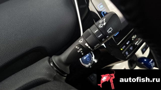 Toyota Prius Prius 4th Generation 2016 года - вид 18