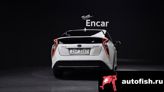 Toyota Prius Prius 4th Generation 2016 года - вид 4