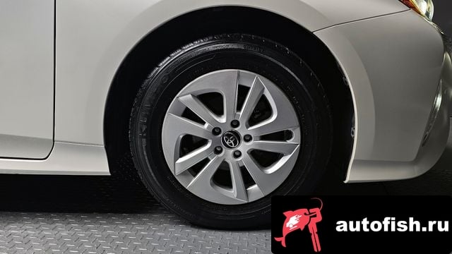 Toyota Prius Prius 4th Generation 2016 года - вид 5