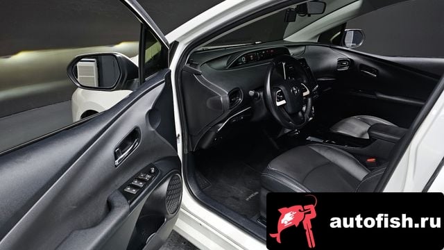 Toyota Prius Prius 4th Generation 2016 года - вид 11