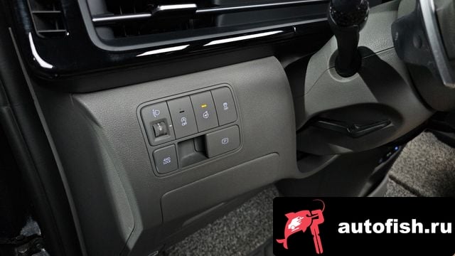 Hyundai Staria Staria 2023 года - похожие автомобили