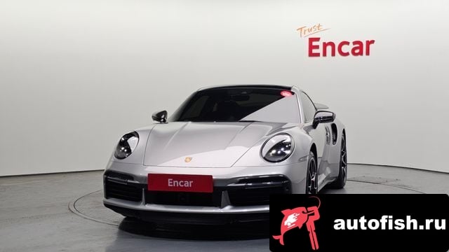 Porsche 911 911 (992) 2023 года - вид 3