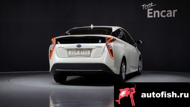 Toyota Prius Prius 2017 года - похожие автомобили