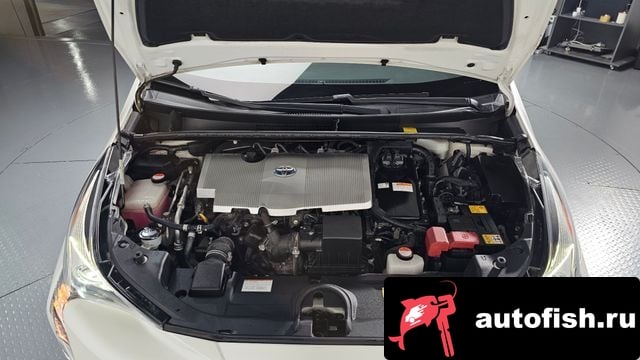 Toyota Prius Prius 4th Generation 2016 года - вид 6