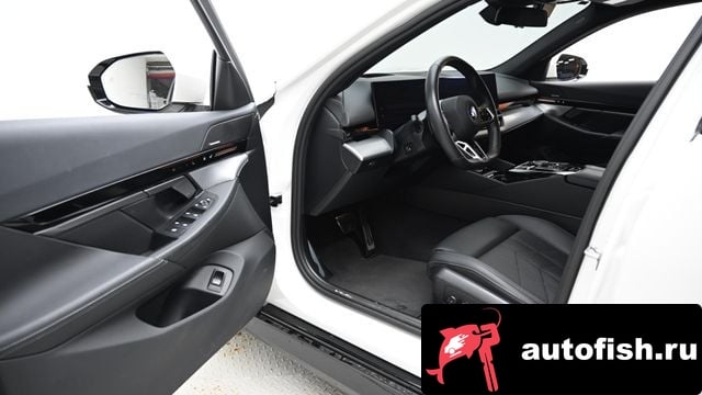 BMW 5-Series 5 Series (G60) 2024 года - вид 11