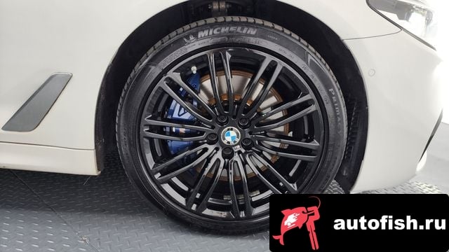BMW 5-Series 5 Series (G30) 2018 года - вид 5