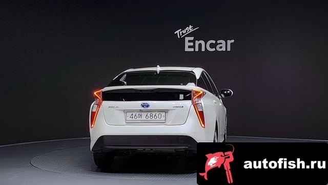 Toyota Prius Prius 4th Generation 2018 года - вид 4