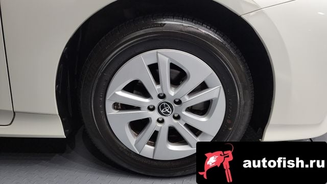 Toyota Prius Prius 4th Generation 2018 года - вид 5