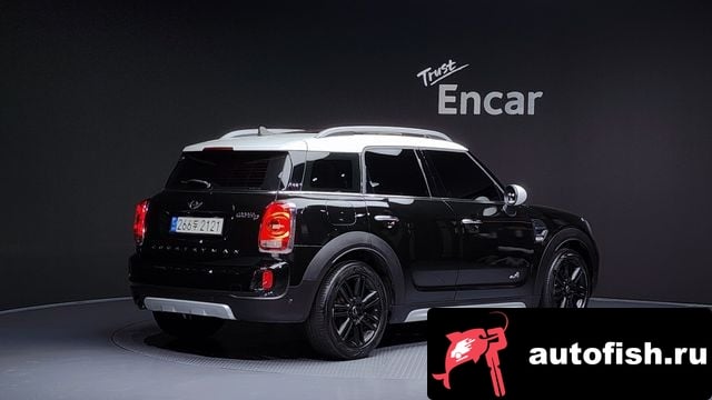 Mini Countryman Cooper D Country Man 2018 года - вид 2