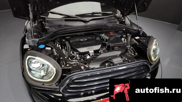 Mini Countryman Cooper D Country Man 2018 года - вид 6