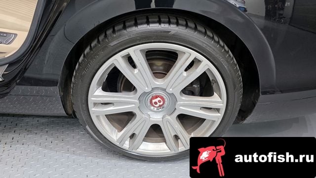 Bentley Flying Spur Flying Spur 2nd Generation 2018 года - вид 5