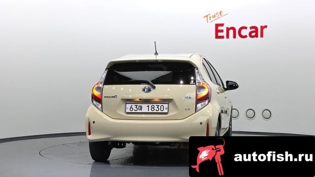 Toyota Prius Prius C 2019 года - вид 4
