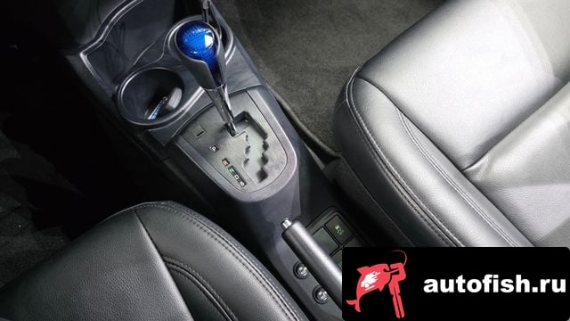 Toyota Prius Prius C 2019 года - вид 9