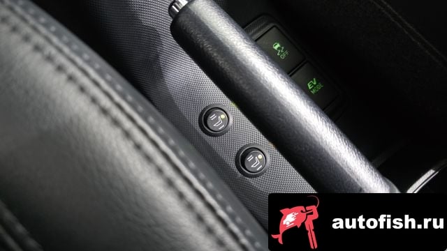 Toyota Prius Prius C 2019 года - вид 18