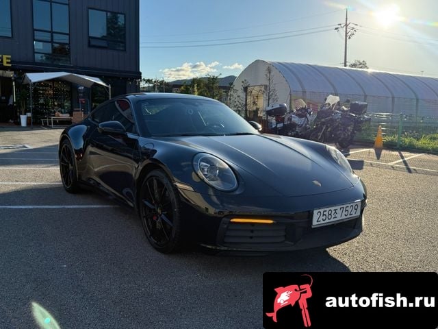 Porsche 911 911 (992) 2020 года - вид 3