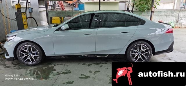 BMW 5-Series 5 Series (G60) 2024 года - вид 15