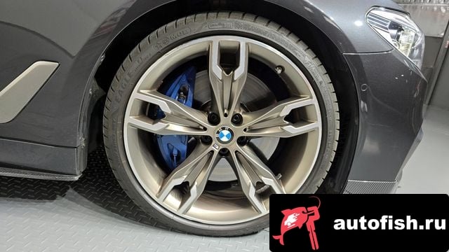 BMW 5-Series 5 Series (G30) 2018 года - вид 5