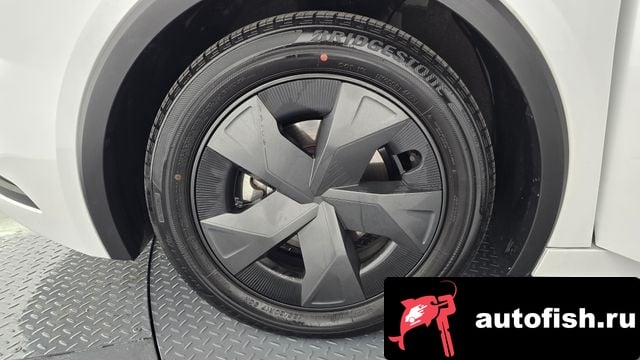 Toyota Prius Prius 5th Generation 2024 года - вид 5