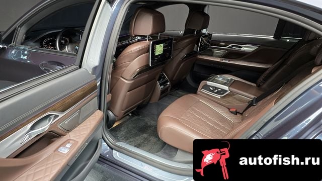 BMW 7-Series 7 Series (G11) 2019 года - похожие автомобили