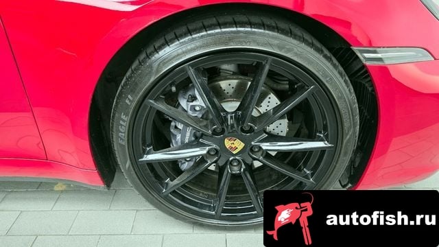 Porsche 911 911 (992) 2020 года - вид 5