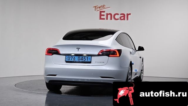 Tesla Model 3 Model 3 2022 года - вид 4