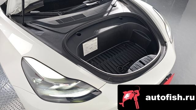 Tesla Model 3 Model 3 2022 года - вид 6